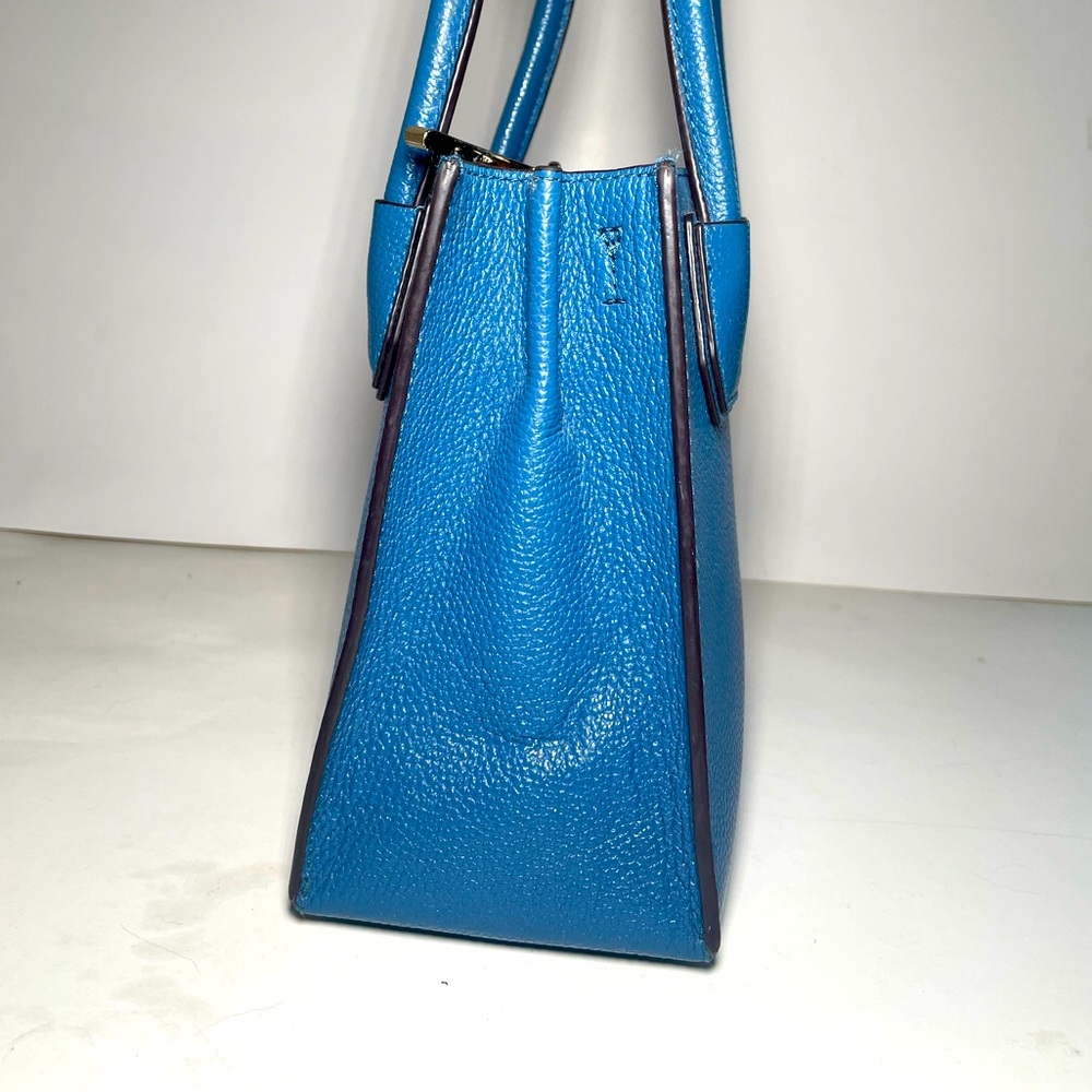 LE Michael Kors crossbody Bundle - Picture 9 of 16